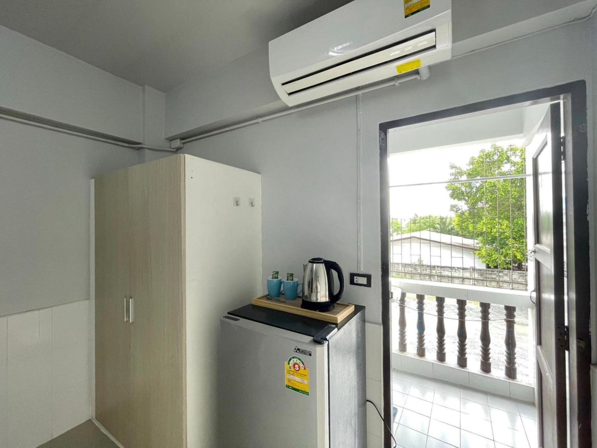 Ze Residence Ram Intra Bangkok Bagian luar foto