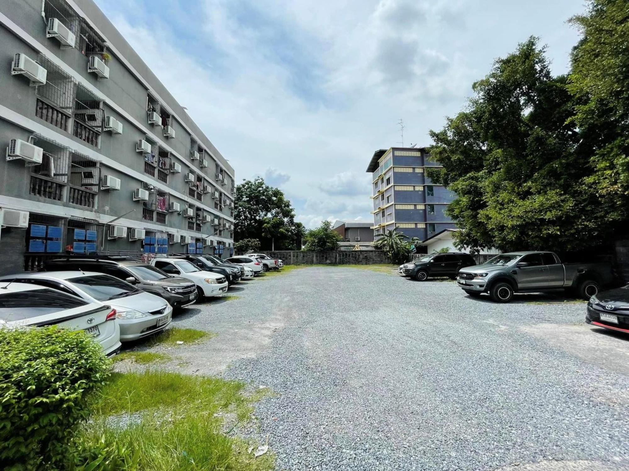 Ze Residence Ram Intra Bangkok Bagian luar foto